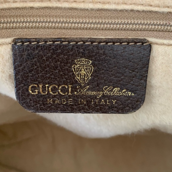 (60) GUCCI 80 Brown Slim Tote - Picture 2 of 12